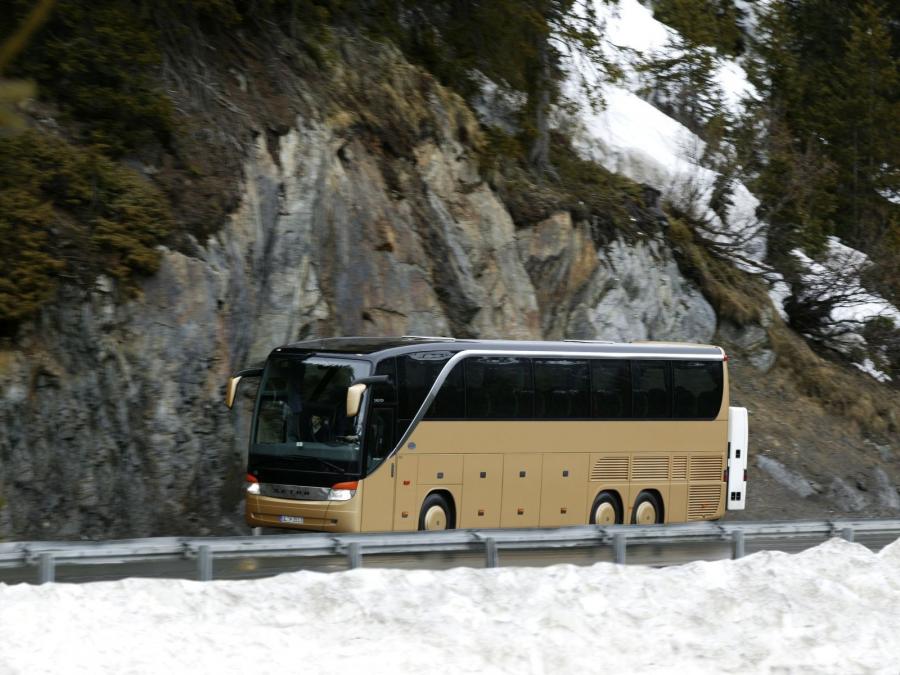  Setra S 415 HDH 2002 года  (фото 6 из 12)